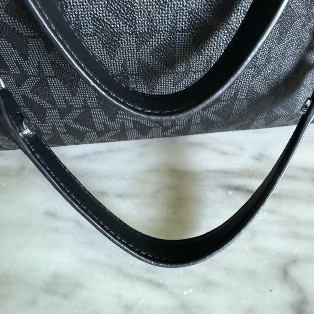 Michael Kors Black Logo Tote Bag - Picture 15 of 15
